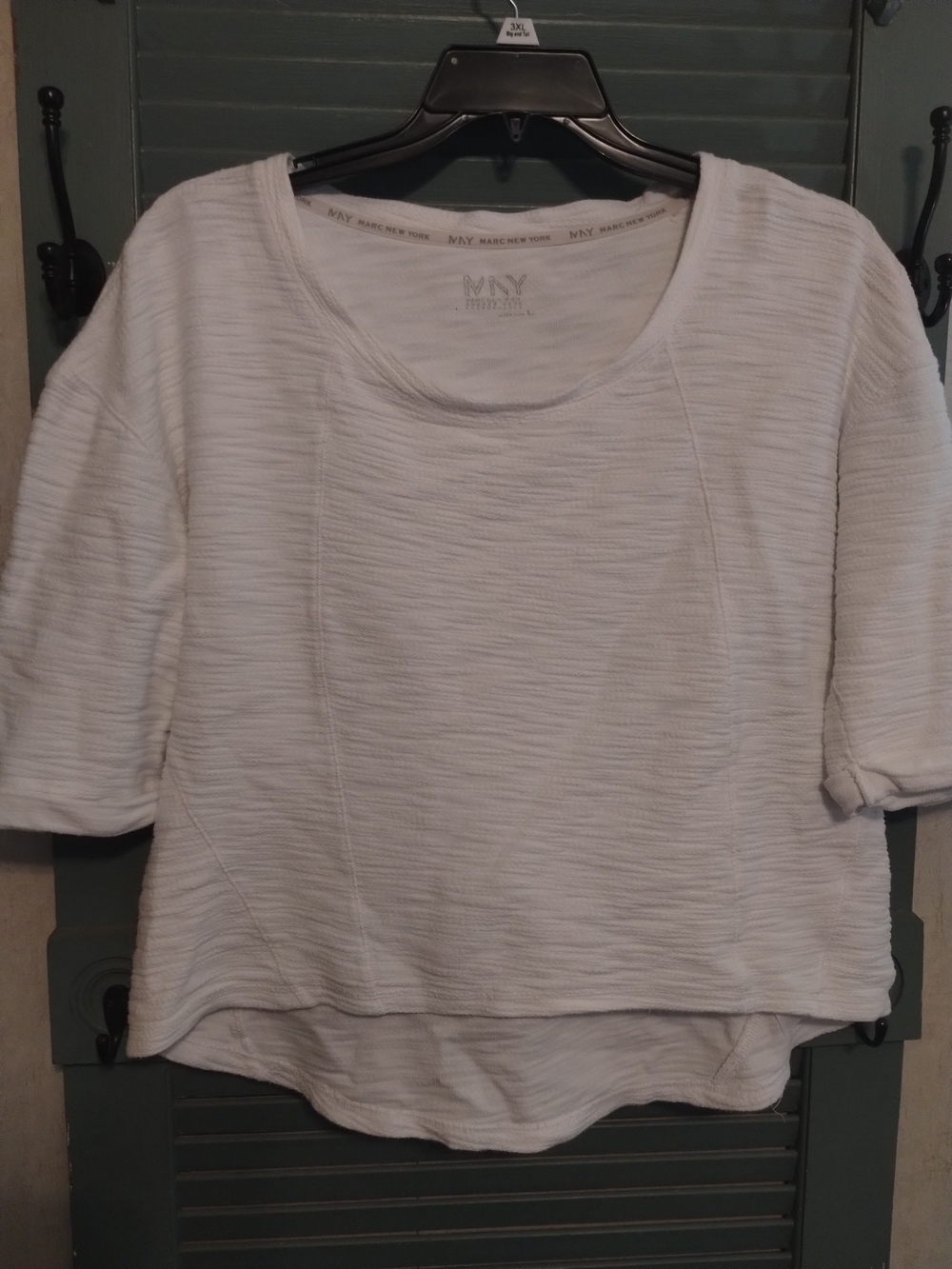 Marc New York White Textured Short-Sleeve Scoop Neck Top Large